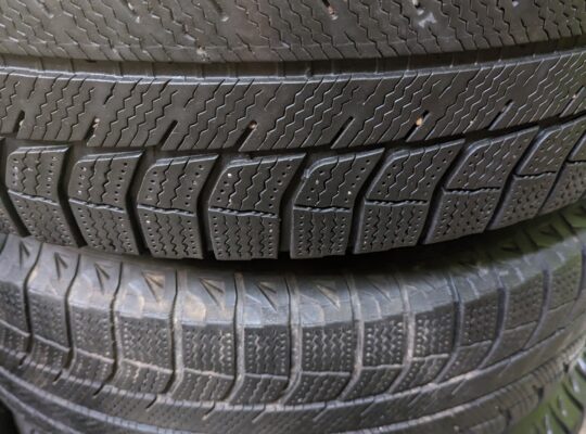 265/70r17 Michelin x ice snow tires