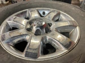 Used Set of 275/70r18 Firestone snow tires on