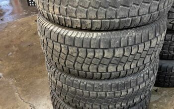 Set of 275/55r20 snow tires on dodge Ram rims