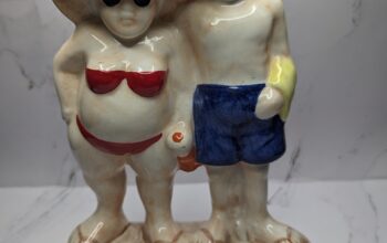 Florida Vacation Couple Figurine 1989