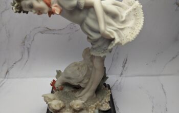Giuseppe Armani Figurine, Be Good Chicks