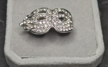 Masquerade Mask Simulated Diamond Ring
