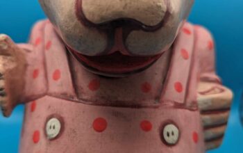 Piggy Statue